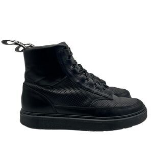 Dr Martens Boots Men's 7 Women’s 8 Kamar Brando Perfed Black‎ Leather Boot